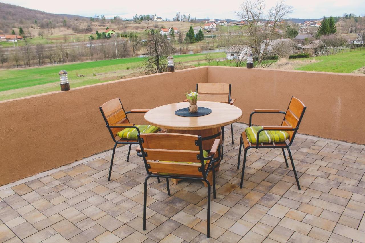 Apartamento Tri Srece Ogulin Exterior foto